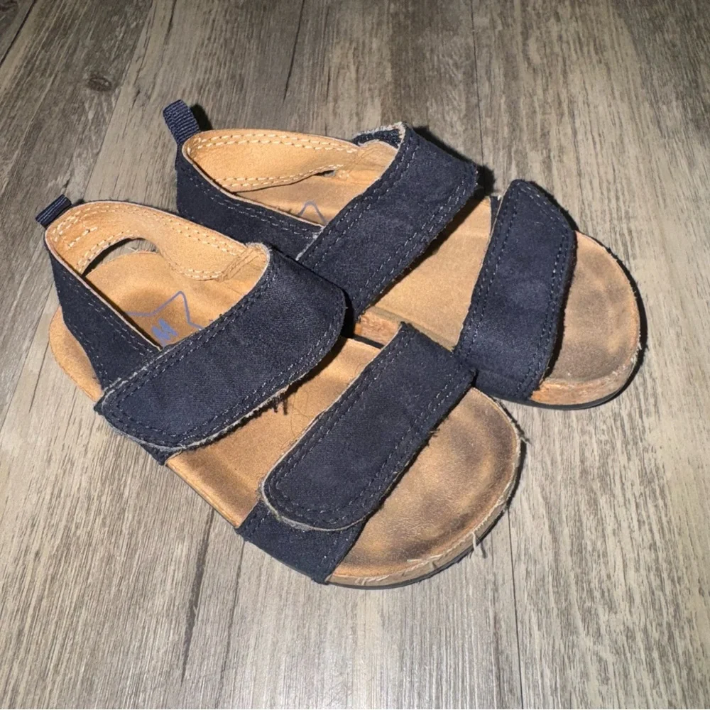 ☀️6/$20☀️ H&M Kids Navy Blue Strap Sandals